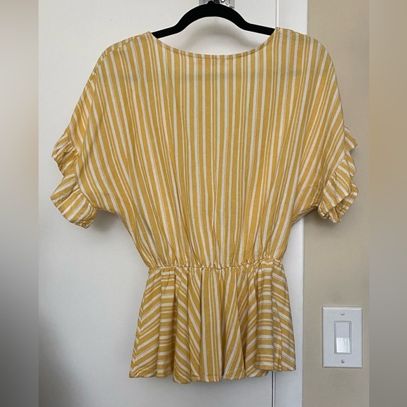 Mi Ami Faux Wrap Peplum Ruffle Sleeve Linen Blend Top Yellow Stripe Size Small - Picture 4 of 10